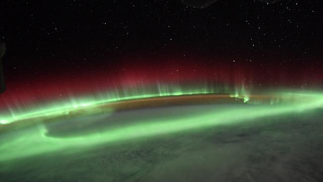 The view of the Aurora Australis from space on August 18, 2022. Picture: Twitter/ @Astro_FarmerBob