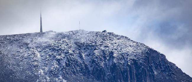 Snow on Hobart’s kunanyi/Mt Wellington. Picture Eddie Safarik