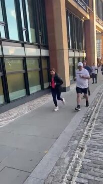 London Colleagues Run in Support of Detained WSJ Journalist Evan Gershkovich