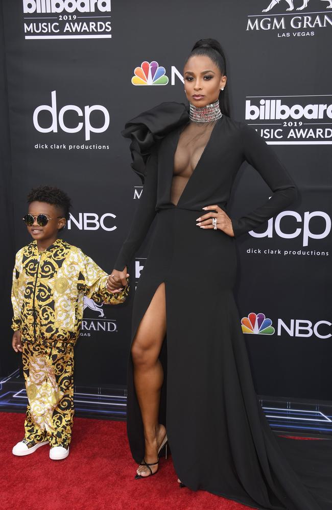 Billboard music awards 2019 best sale worst dressed