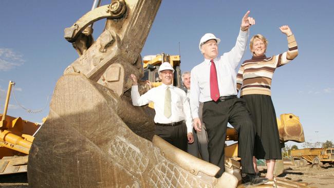 Helensvale’s Westfield site was an empty site until 2004 when construction finally began. Pictured is (l to r) Westfield Chief Operating Officer Robert Jordan, Helensvale resident Phil Gray and Deputy Premier Terry Mackenroth and Helensvale Resident Astra Gray.