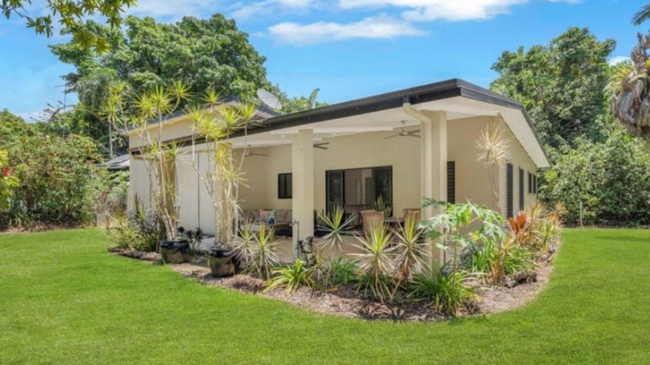 2585 Cape Tribulation Road, Thornton Beach, Qld 4873. Picture: RE/MAX – Cairns