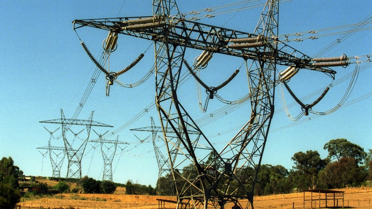 Melbourne farmers protest Labor’s plan to ‘carve up’ land with transmission lines