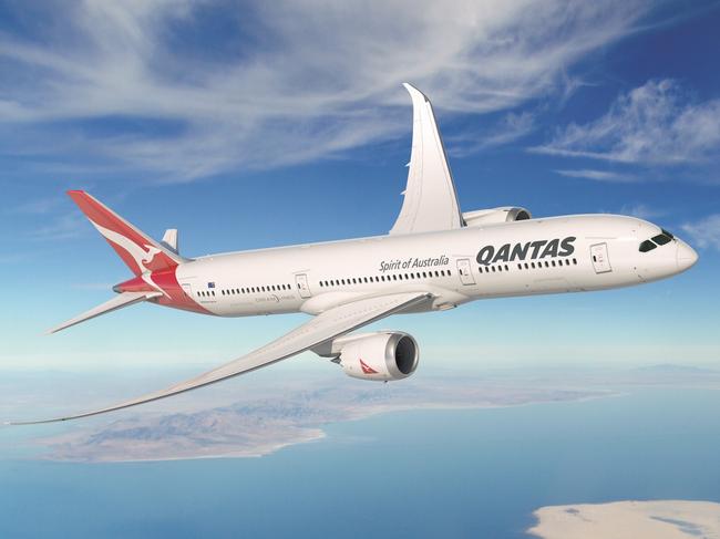 Boeing 787-9 Dreamliner joins the Qantas International fleet from 2017.