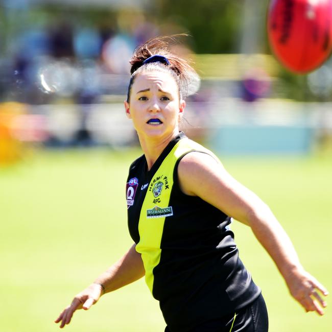 Townsville AFLW; Hermit Park Tigers Vs Thuringowa Bulldogs at Neil French Oval. Tigers Stephanie Baldwin. Picture: Alix Sweeney