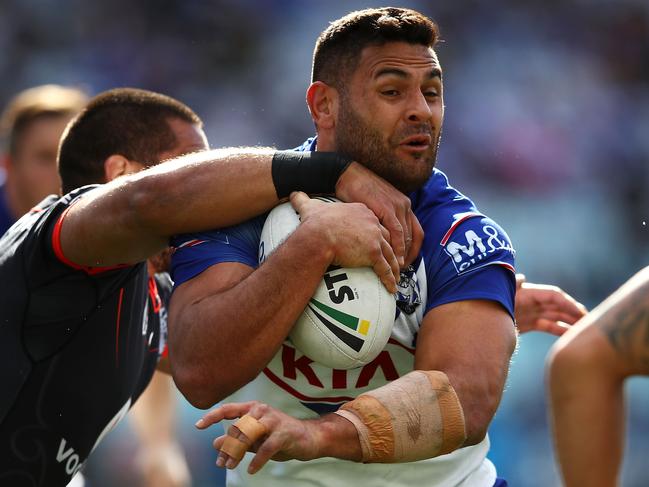 SYDNEY, AUSTRALIA - AUGUST 19: Rhyse Martin of the Bulldogs is tackled during the round 23 NRL match between the Canterbury Bulldogs and the New Zealand Warriors at ANZ Stadium on August 19, 2018 in Sydney, Australia. (Photo by Mark Kolbe/Getty Images)