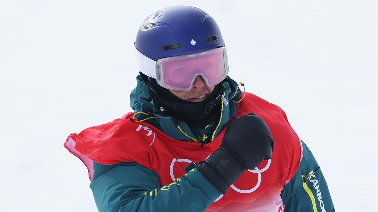 ZHANGJIAKOU, CHINA - FEBRUARY 09: Scotty James of Team Australia reacts during the Men's Snowboard Halfpipe Qualification on Day 5 of the Beijing 2022 Winter Olympic Games at Genting Snow Park on February 09, 2022 in Zhangjiakou, China. (Photo by Patrick Smith/Getty Images)