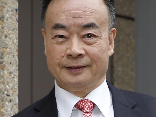 Chau Chak Wing leaves the Federal Court, in Sydney, Tuesday, June 19, 2018.  Chinese-Australian billionaire Chau Chak Wing is suing Fairfax Media and a journalist for defamation over a 2015 online article. (AAP Image/Chris Pavlich) NO ARCHIVING