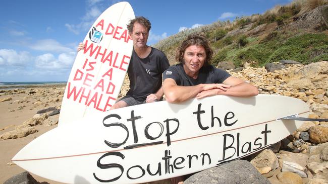 Surfrider Foundation Surf Coast branch secretary Darren Noyes-Brown and Surfrider Foundation national campaign director Drew McPherson. Picture: Alan Barber