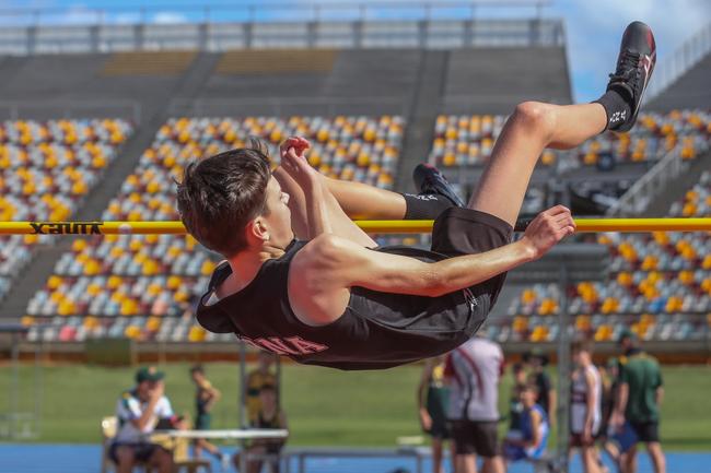 AIC Track &amp; Field Championships from QSAC, Photos by Stephen Archer