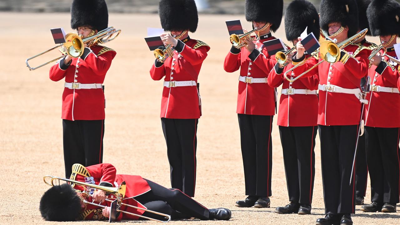 King's Guard collapses due to sweltering heat at Colonel's Review. Picture: Stuart C. Wilson/Getty Images