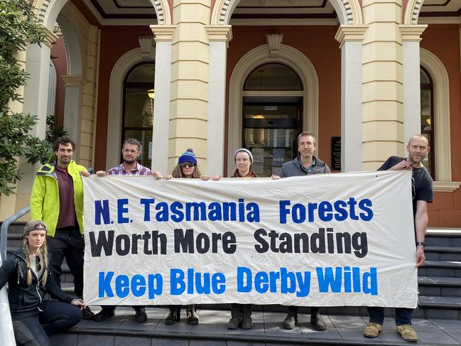 Thousands join fight to end native forest logging