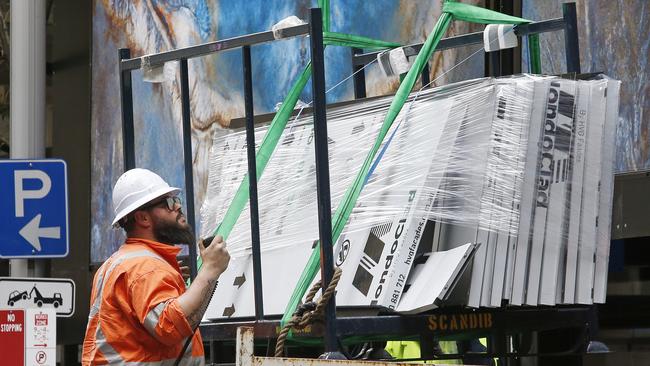 SYDNEY, AUSTRALIA - NewsWire Photos OCTOBER 16 , 2024: Generic Photos of Workers at Work. Dogman (Construction). Picture: NewsWire / John Appleyard