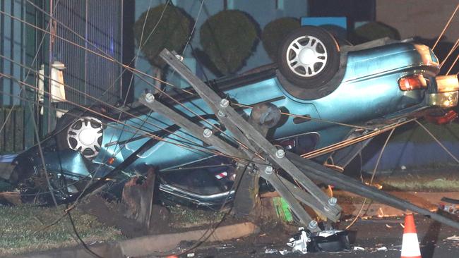 Driver Trapped Upside Down For Hour In Live Power Lines Daily Telegraph 