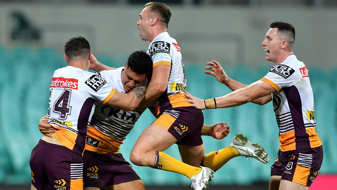 Brisbane Broncos win third straight NRLW premiership with narrow win over  Sydney Roosters - ABC News