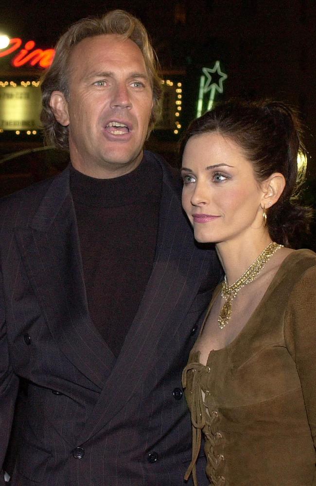 Costner and Courteney Cox at the premiere of their film <i>3,000 Miles To Graceland</i> in 2001. Picture: AFP/Lucy Nicholson
