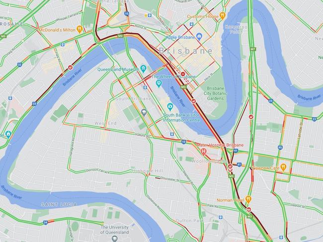 Traffic is building on the M1 at Greenslopes after a crash.