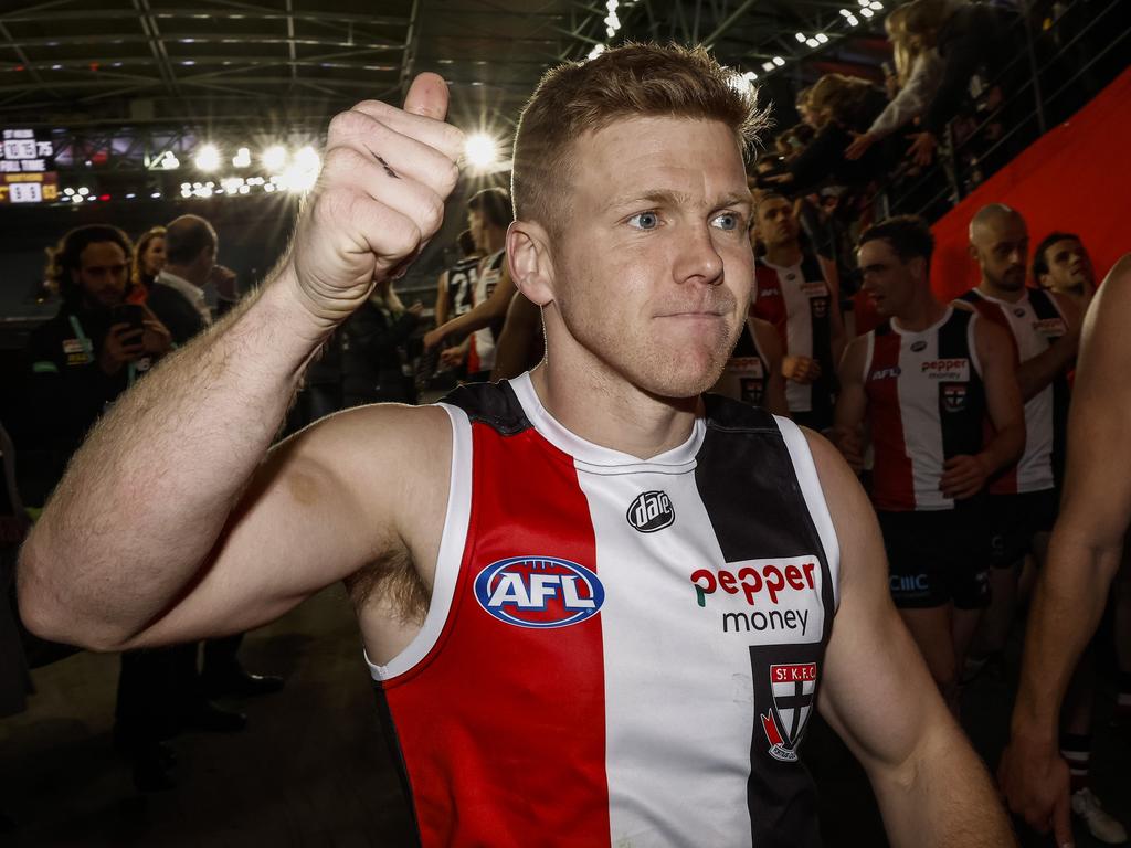 A thumbs up from Dan Hannebery after a successful return. Picture: Getty Images