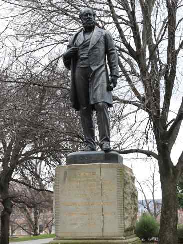 Hobart City Council passes vote to remove statue of former Tasmanian ...