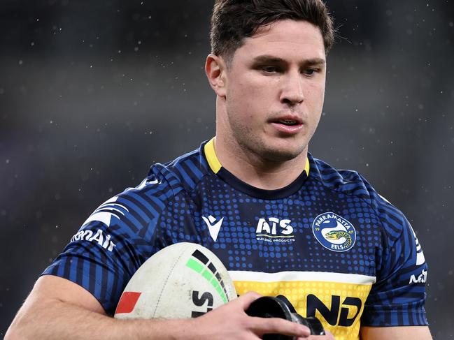 SYDNEY, AUSTRALIA - JULY 04: Mitchell Moses of the Eels warms up during the round 18 NRL match between Parramatta Eels and South Sydney Rabbitohs at CommBank Stadium, on July 04, 2024, in Sydney, Australia. (Photo by Cameron Spencer/Getty Images)