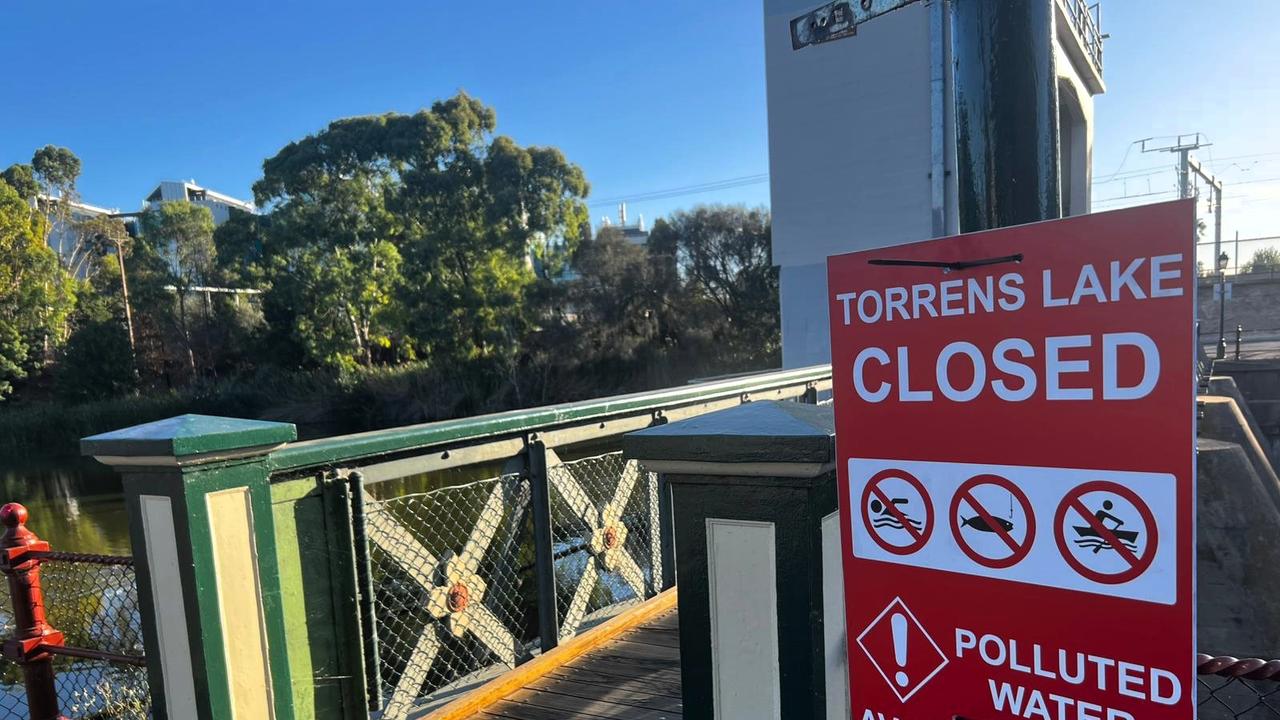 Torrens Lake Closed sign that has gone up overnight . Picture: Adelaide Park Lands Assoc