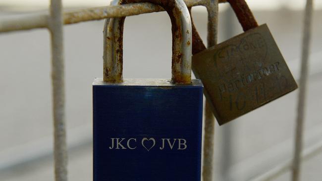 Adelaide City Council will look at removing Love Locks from the Adelaide University Footbridge. Picture: Bianca De Marchi