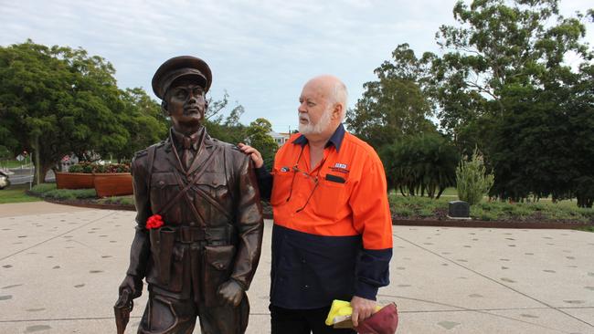 Robert Olds with the restored Duncan Chapman statue in Maryborough.