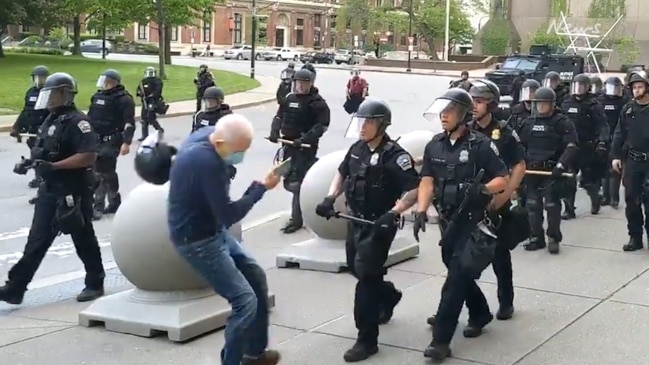 GRAPHIC: Protester violently 'pushed' down onto pavement by Buffalo police