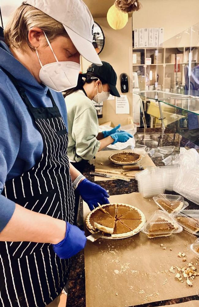 Meghan Markle, Duchess of Sussex, helps prepare a Thanksgiving meal for 300 homeless women in Los Angeles. Picture: Archewell.