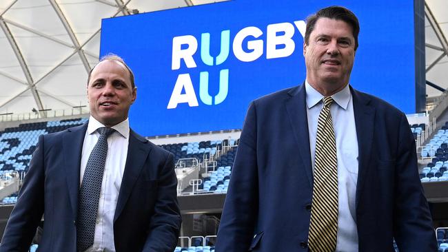 Former Australian player Phil Waugh (L) speaks with Chairman of the Board of Directors of the Australian Rugby Union Hamish McLennan during a press briefing in Sydney on June 6, 2023, after he was named chief executive of the national governing body Rugby Australia. (Photo by SAEED KHAN / AFP) / -- IMAGE RESTRICTED TO EDITORIAL USE - STRICTLY NO COMMERCIAL USE --