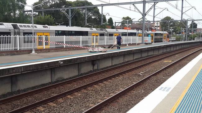 Asbestos registers are needed to ensure public transport workers are kept safe, advocate groups say.