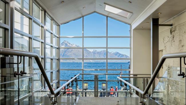 Spectacular lake and mountain views from Eichardt’s Private Hotel.