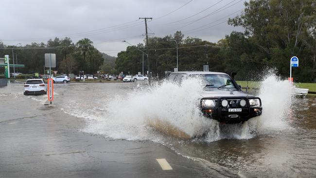 Flooding in Elanora. Photo: Scott Powick
