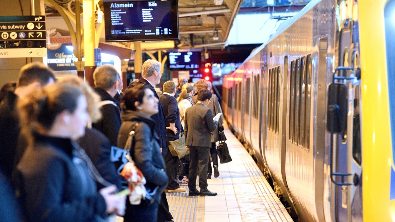 Melbourne commuters expecting major delays as Vic rail union threatens strike