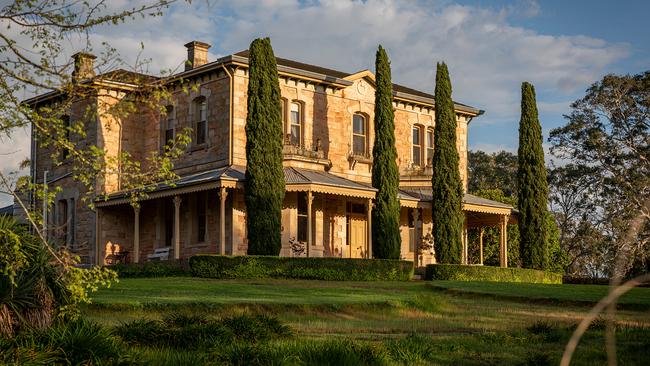 The two-storey Gringegalgona Homestead.