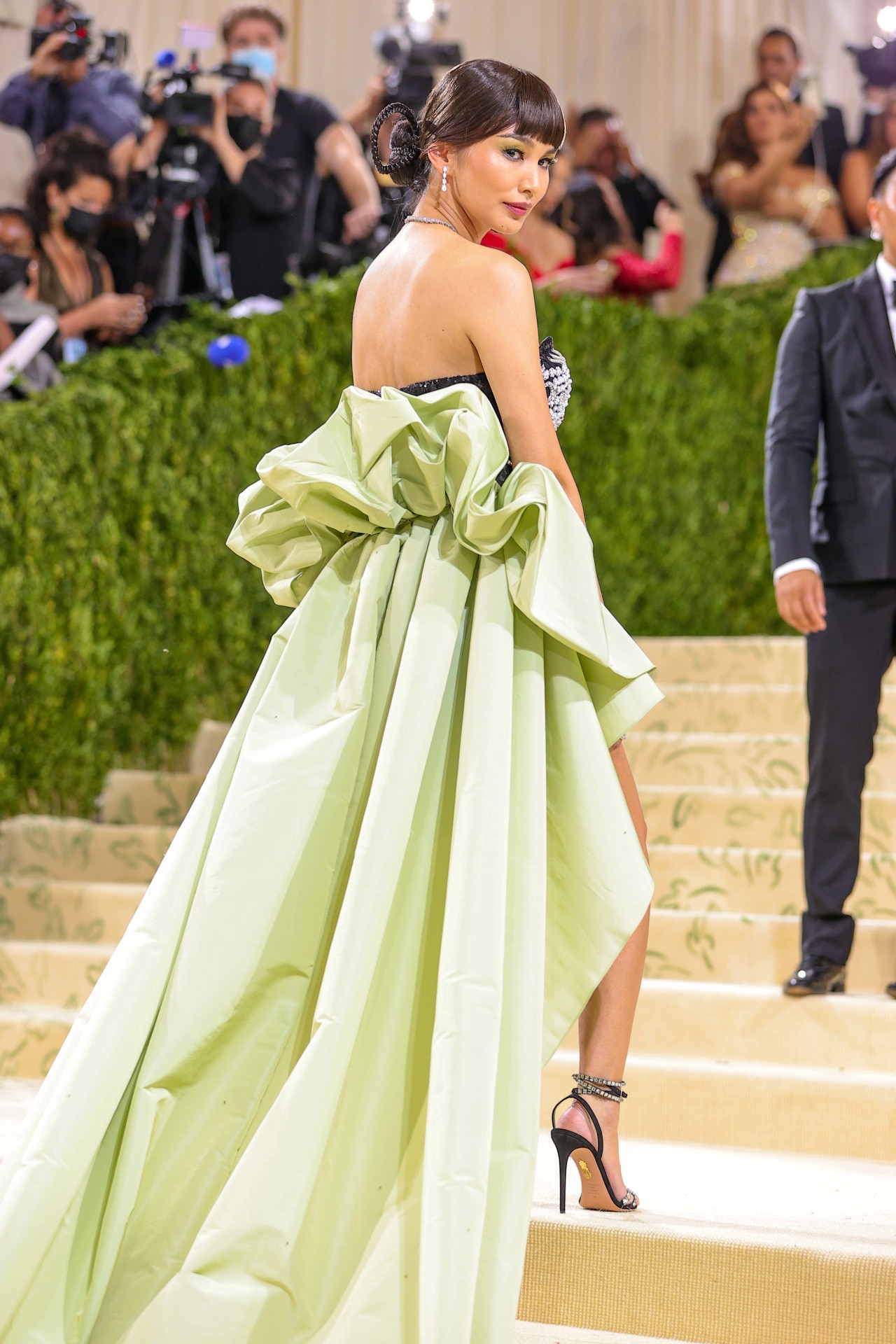 Met Gala 2021: red carpet Old Hollywood trend - Vogue Australia