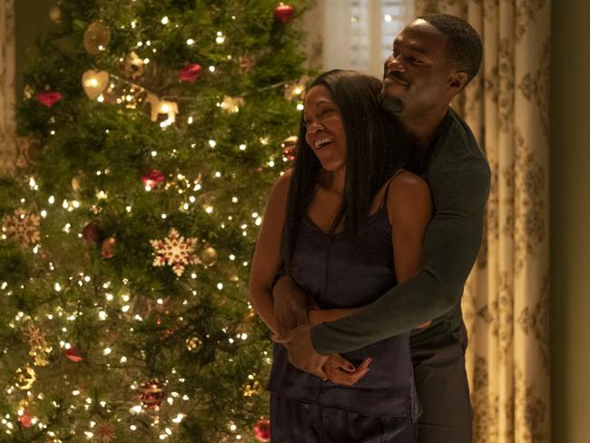 Regina King as Angela Abar, as wife and mother with co-star Yahya Abdul-Mateen II in <i>Watchmen</i>. Picture: Foxtel