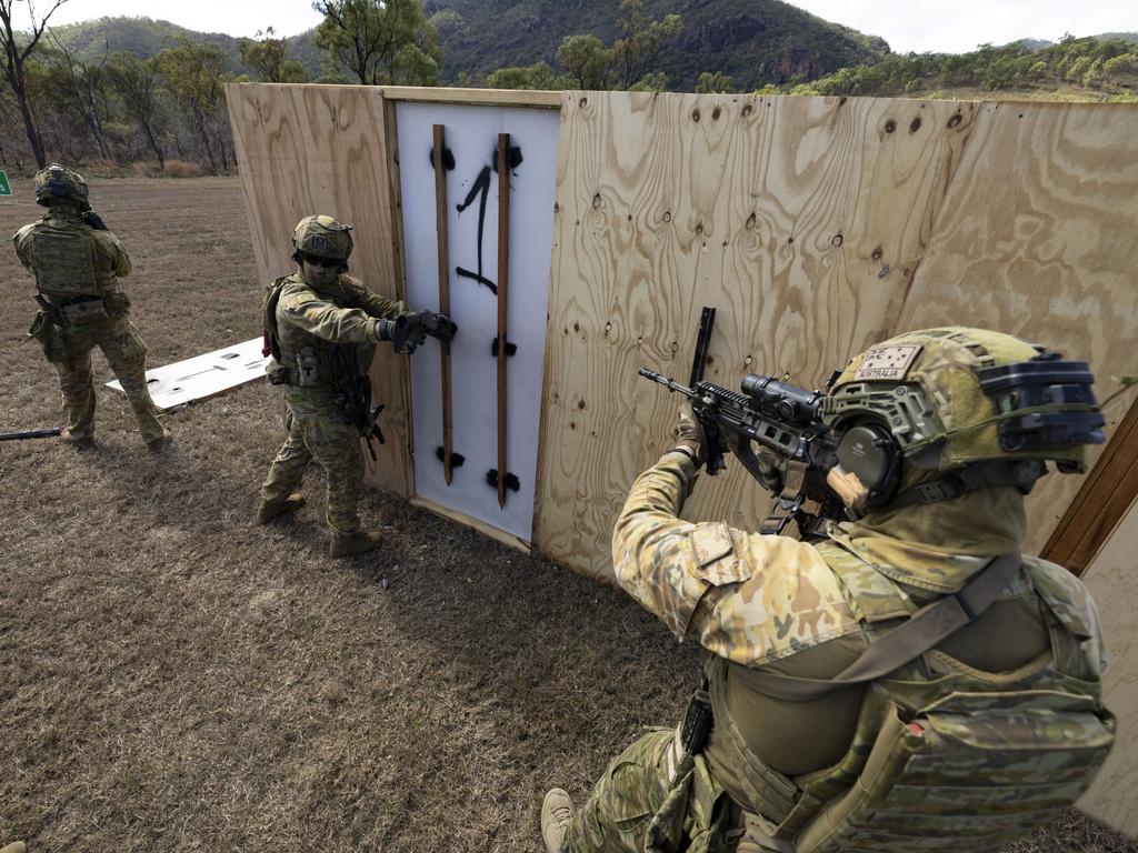 Australian Army soldiers from 1st Battalion, Royal Australian Regiment conduct Method of Entry training at Mount Stuart Training Area, Queensland. Photo: CPL Jack Pearce