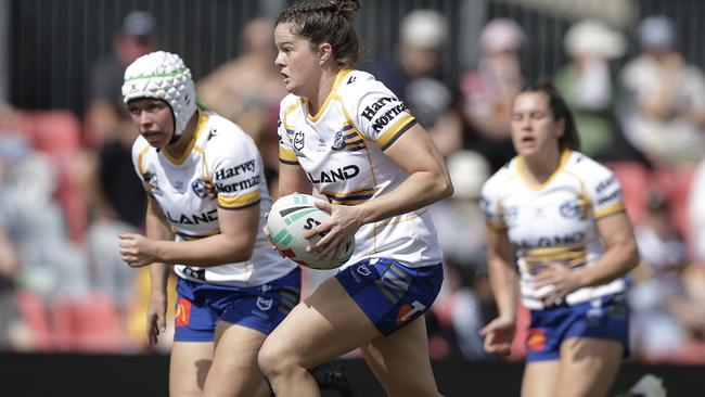 BRISBANE, AUSTRALIA - AUGUST 11: Rachael Pearson of the Eels in action during the round three NRLW match between North Queensland Cowboys and Parramatta Eels at Totally Workwear Stadium on August 11, 2024 in Brisbane, Australia. (Photo by Russell Freeman/Getty Images)