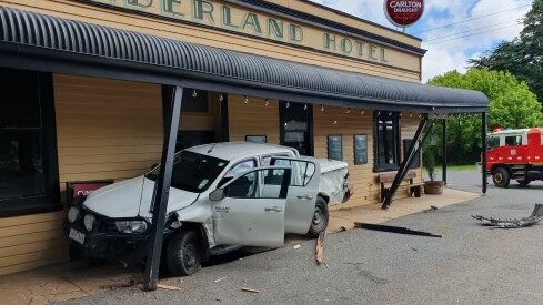 A car hit the Cumberland Hotel in Smeaton on December 6, 2022 following a crash at the intersection outside. Photo: Contributed