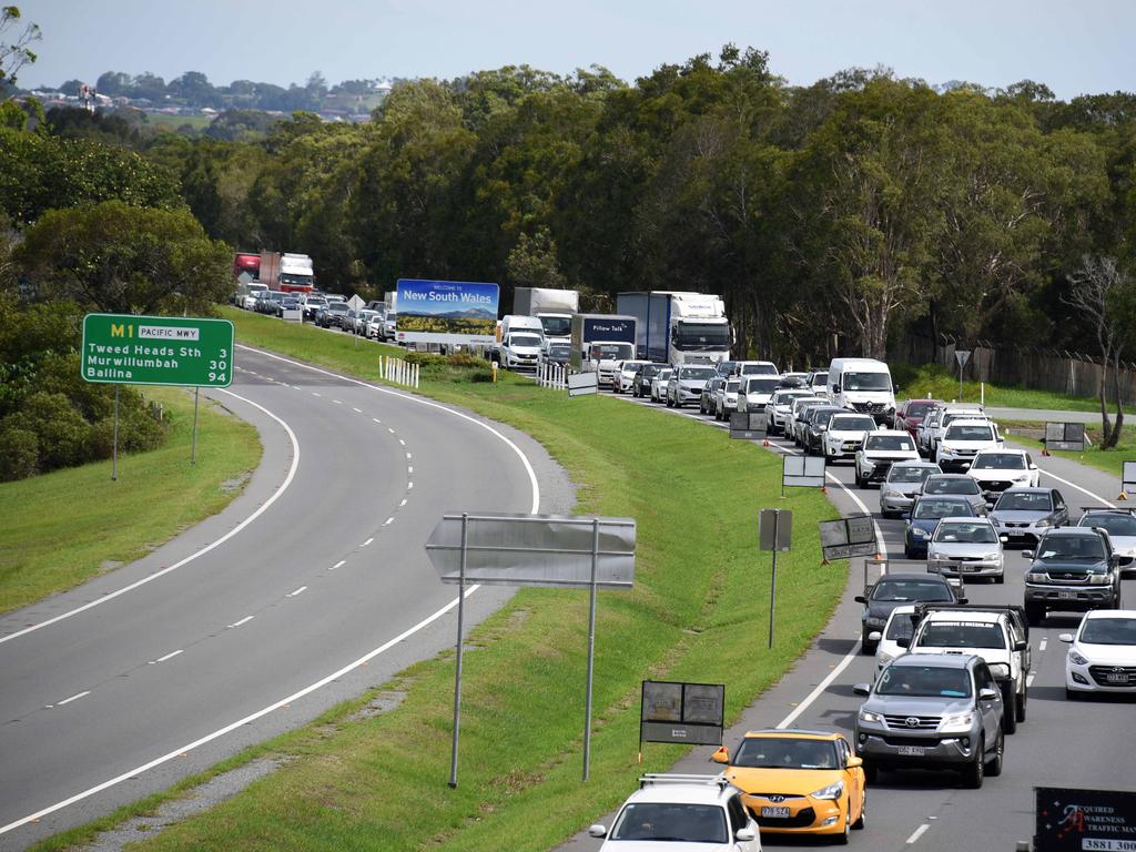 Traffic delays of up to three hours have been recorded at the Queensland/ NSW border on the Gold Coast. Picture: NCA NewsWire / Steve Holland