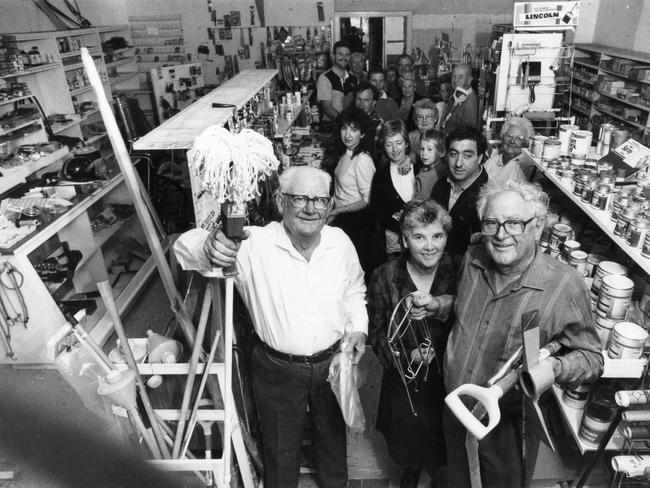 What hardware stores used to be like, before Bunnings The