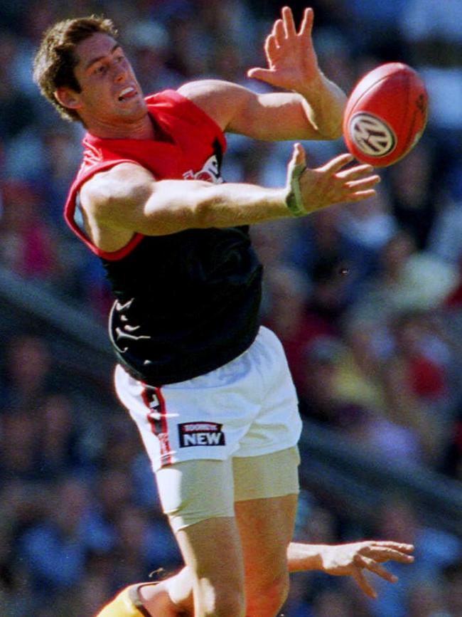 Jeff White marking for Melbourne in 2002.