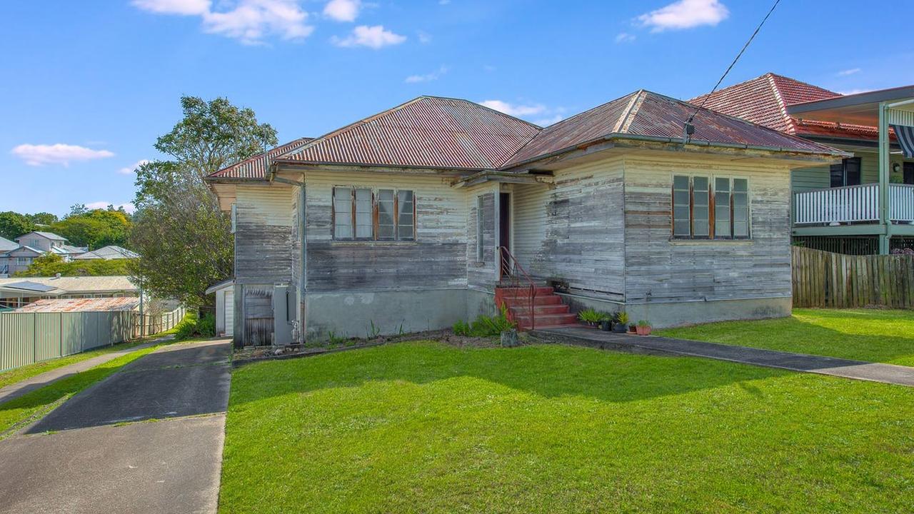 Post-war homes are real estate gold an a first homebuyer’s nightmare ...