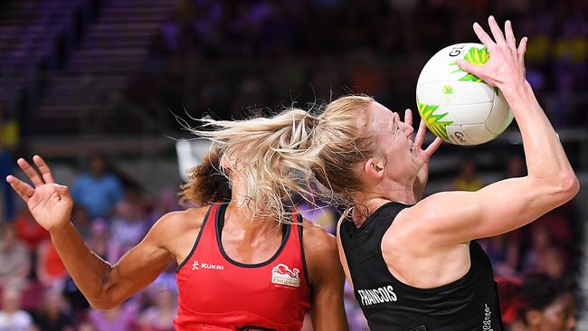 Shannon Francois of New Zealand competes for the ball during the netball preliminary against England. Photo: Getty Images