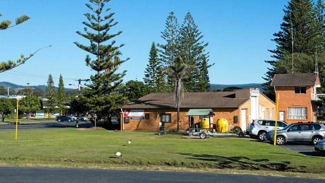 NEW SITE: A development application for the Woolgoolga Surf Life Saving Club to be built nearer Carrington St, by the old Marine Rescue building, was approved at Thursday's Coffs Harbour City Council meeting. Picture: Trevor Veale