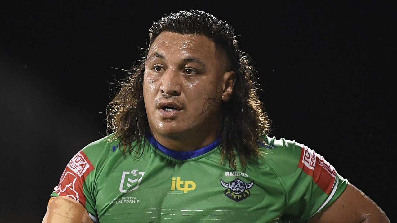 Josh Papalii assures the Raiders he will be vaccinated in time for next season.