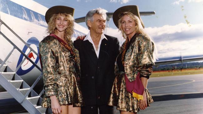 Roberta Aitchison (right) with Former Prime Minister Bob Hawke.