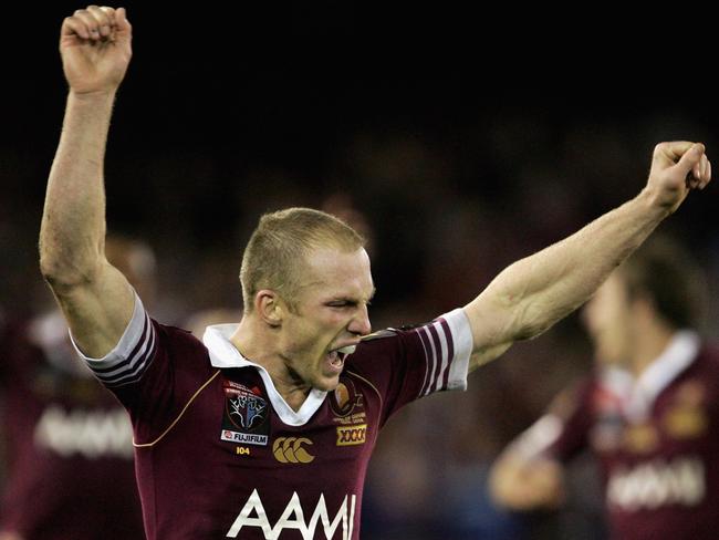 MELBOURNE, AUSTRALIA - JULY 05:  Darren Lockyer of Queensland celebrates after victory in the match between the New South Wales Blues and Queensland Maroons in the NRL State of Origin Game 3 at the Telstra Dome, July 5, 2006 in Melbourne, Australia.  (Photo by Adam Pretty/Getty Images)