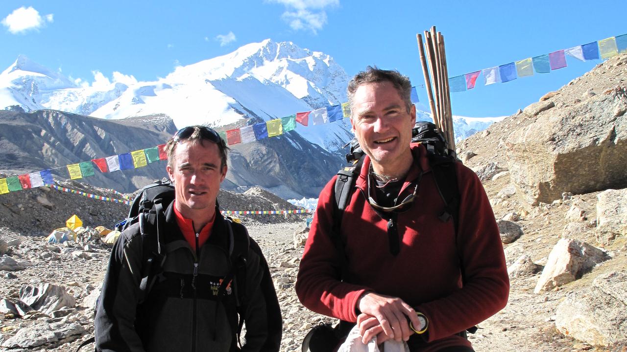 Andrew Lock (right), Shishapangma 2009